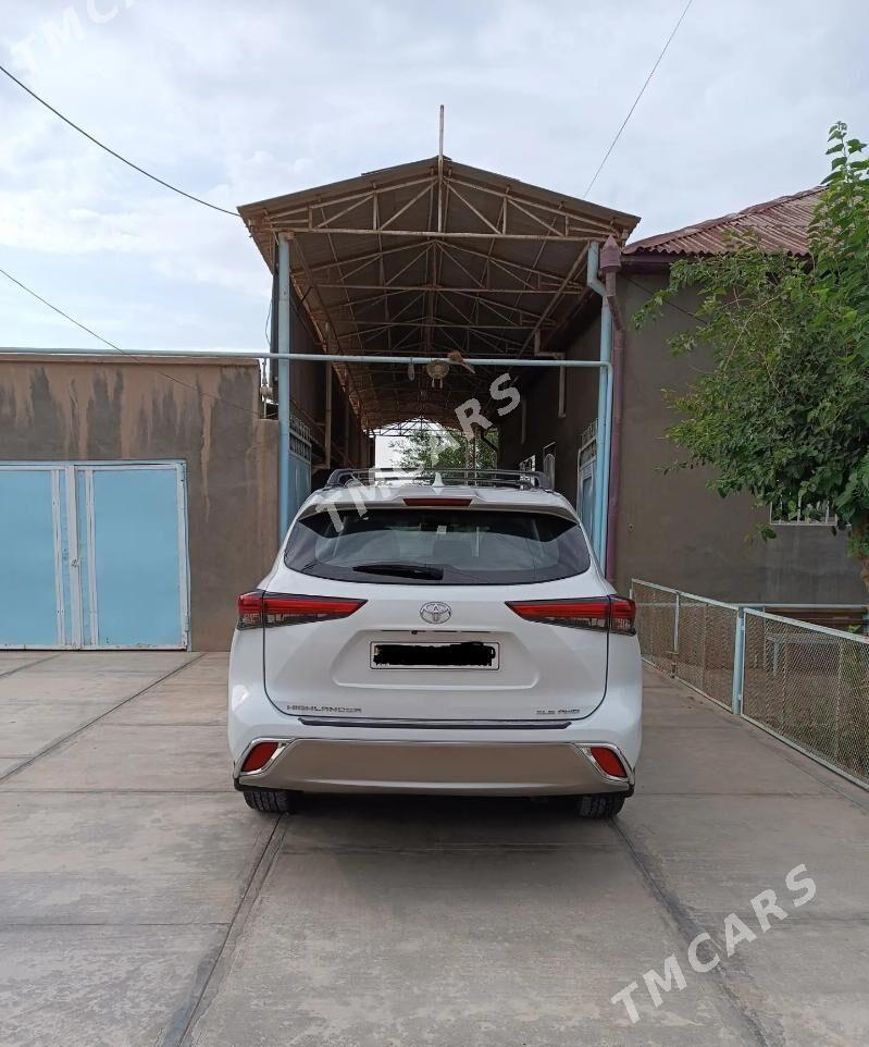 Toyota Highlander 2021 - 520 000 TMT - Tejen - img 3