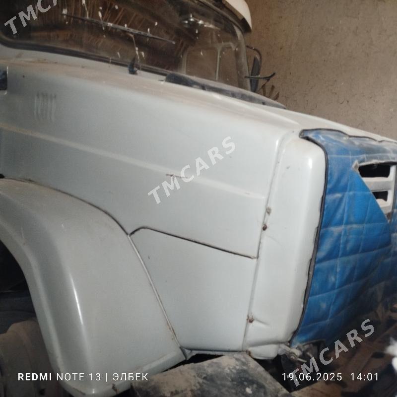 Zil 4331 1993 - 130 000 TMT - Gurbansoltan Eje - img 2