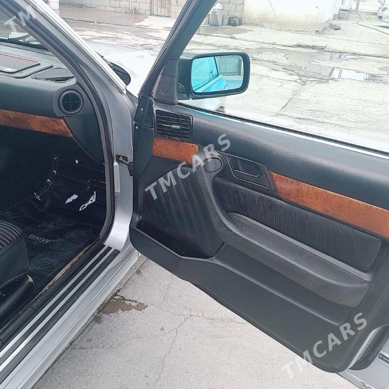 BMW 525 1995 - 75 000 TMT - Бахарден - img 8