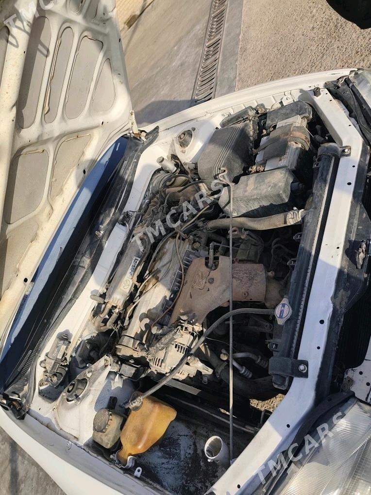 Toyota Camry 1994 - 85 000 TMT - Мары - img 4