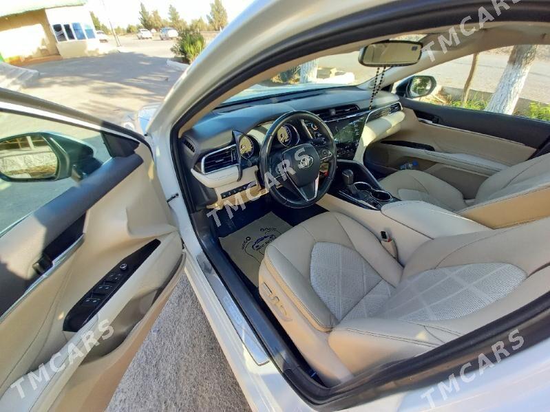 Toyota Camry 2018 - 475 000 TMT - Aşgabat - img 3