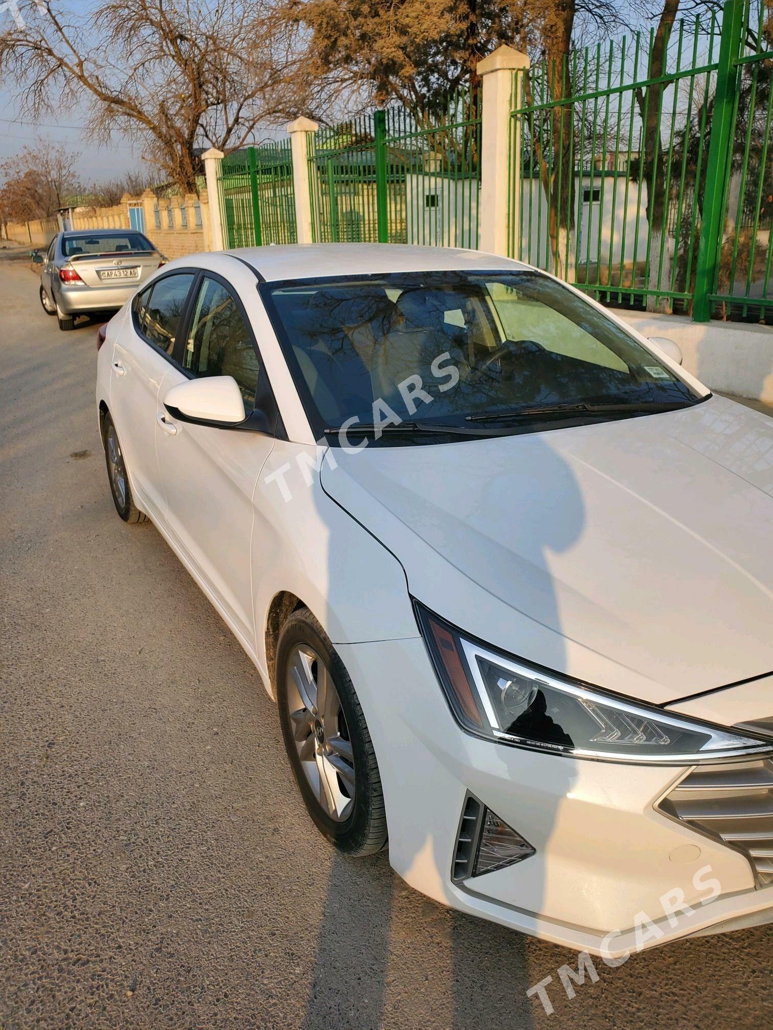 Hyundai Elantra 2020 - 210 000 TMT - 10 мкр - img 2