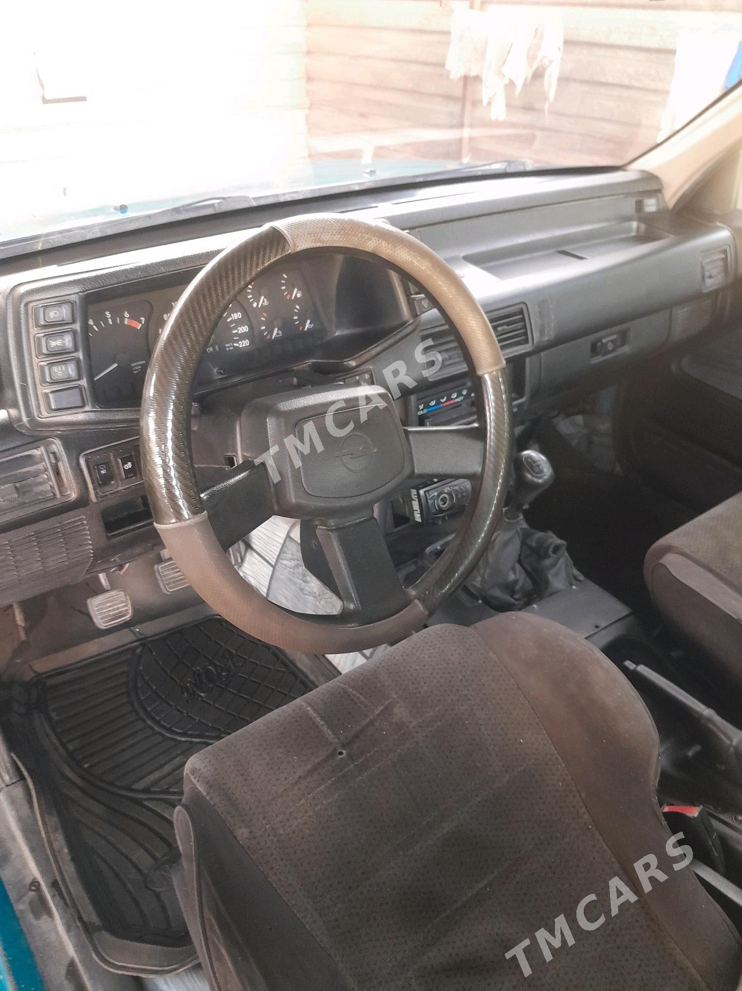 Opel Vectra 2000 - 45 000 TMT - Керки - img 6