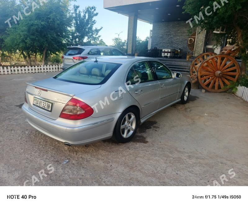 Mercedes-Benz E320 2004 - 130 000 TMT - Türkmenbaşy - img 4