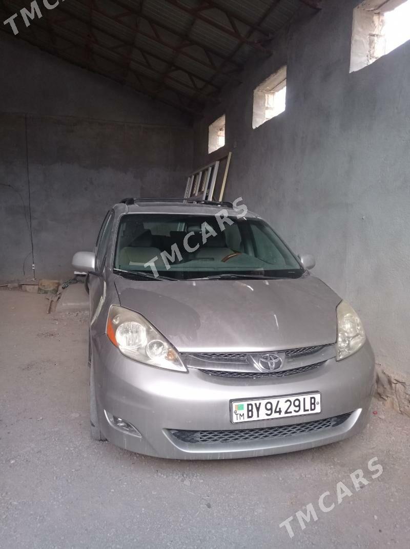 Toyota Sienna 2005 - 275 000 TMT - Magdanly - img 2