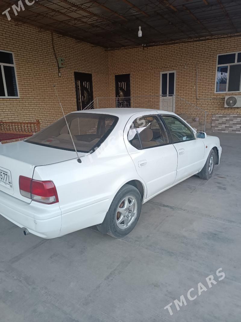 Toyota Camry 1995 - 40 000 TMT - Saýat - img 3