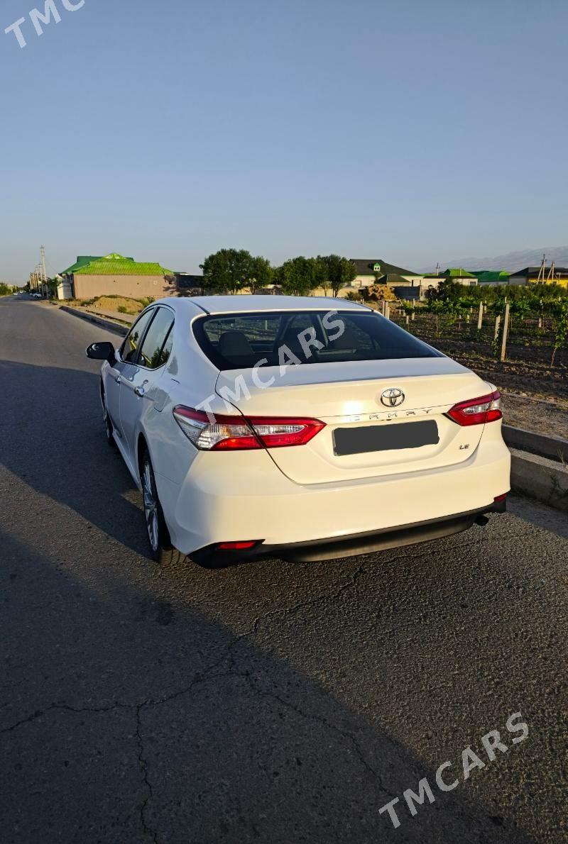 Toyota Camry 2018 - 303 000 TMT - Ашхабад - img 2