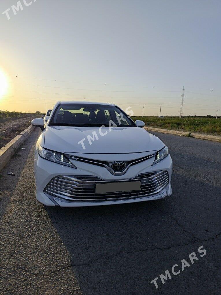 Toyota Camry 2018 - 303 000 TMT - Ашхабад - img 1