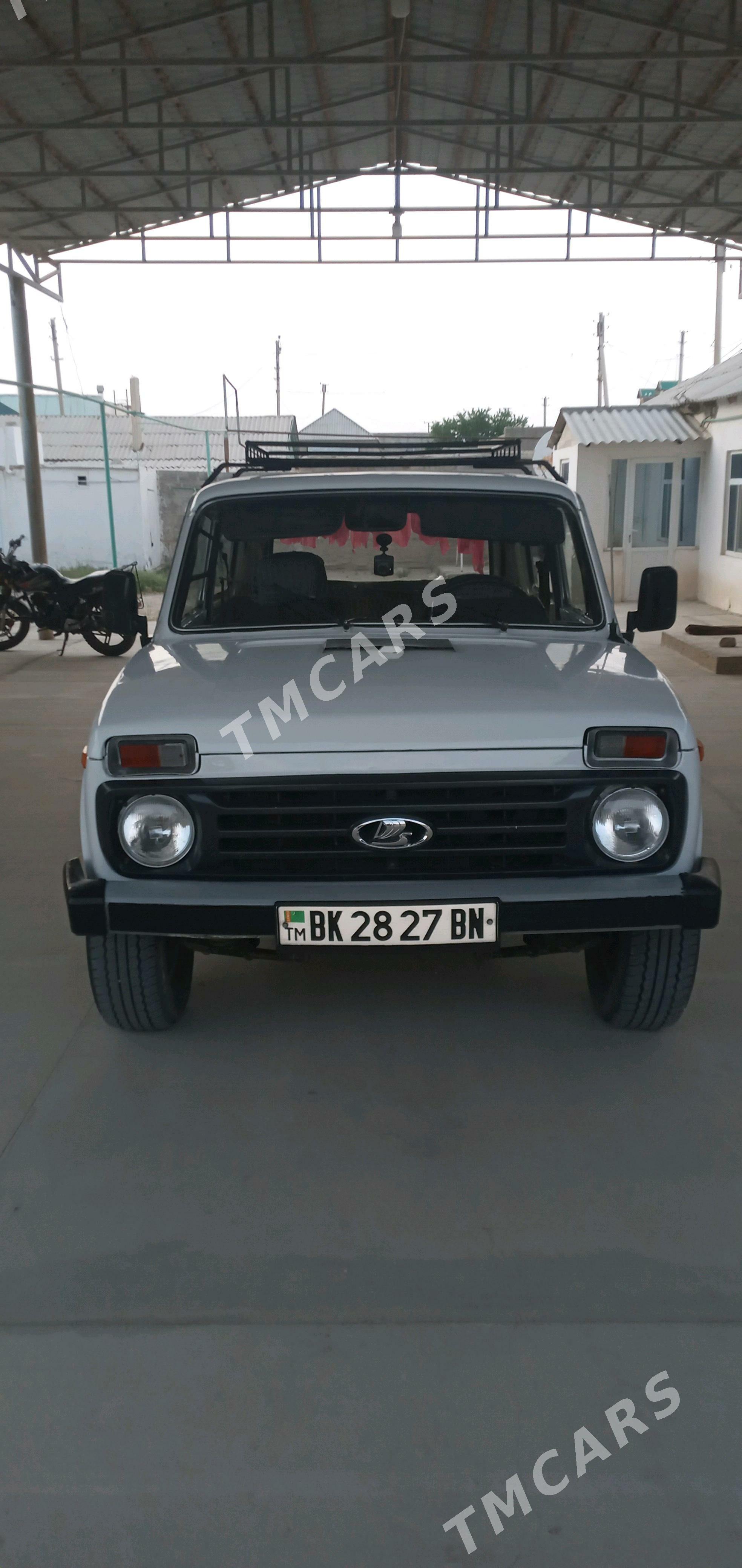 Lada Niva 1982 - 45 000 TMT - Гумдаг - img 1