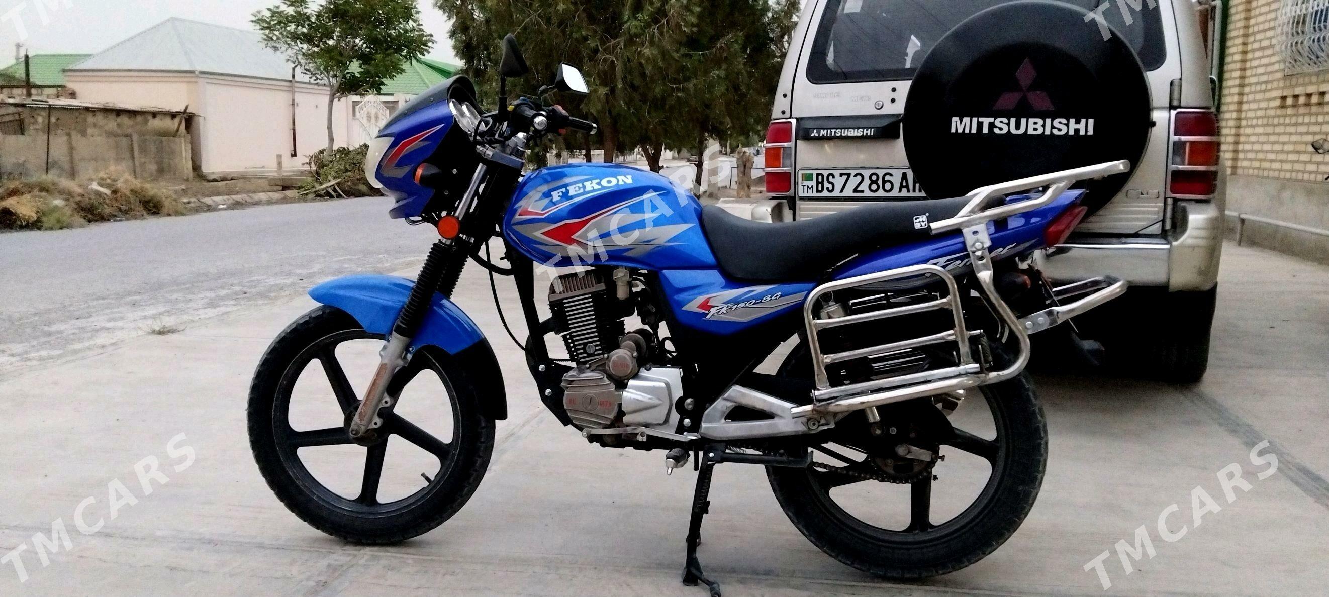 Fekon FK200-14G 2015 - 12 500 TMT - Bäherden - img 1