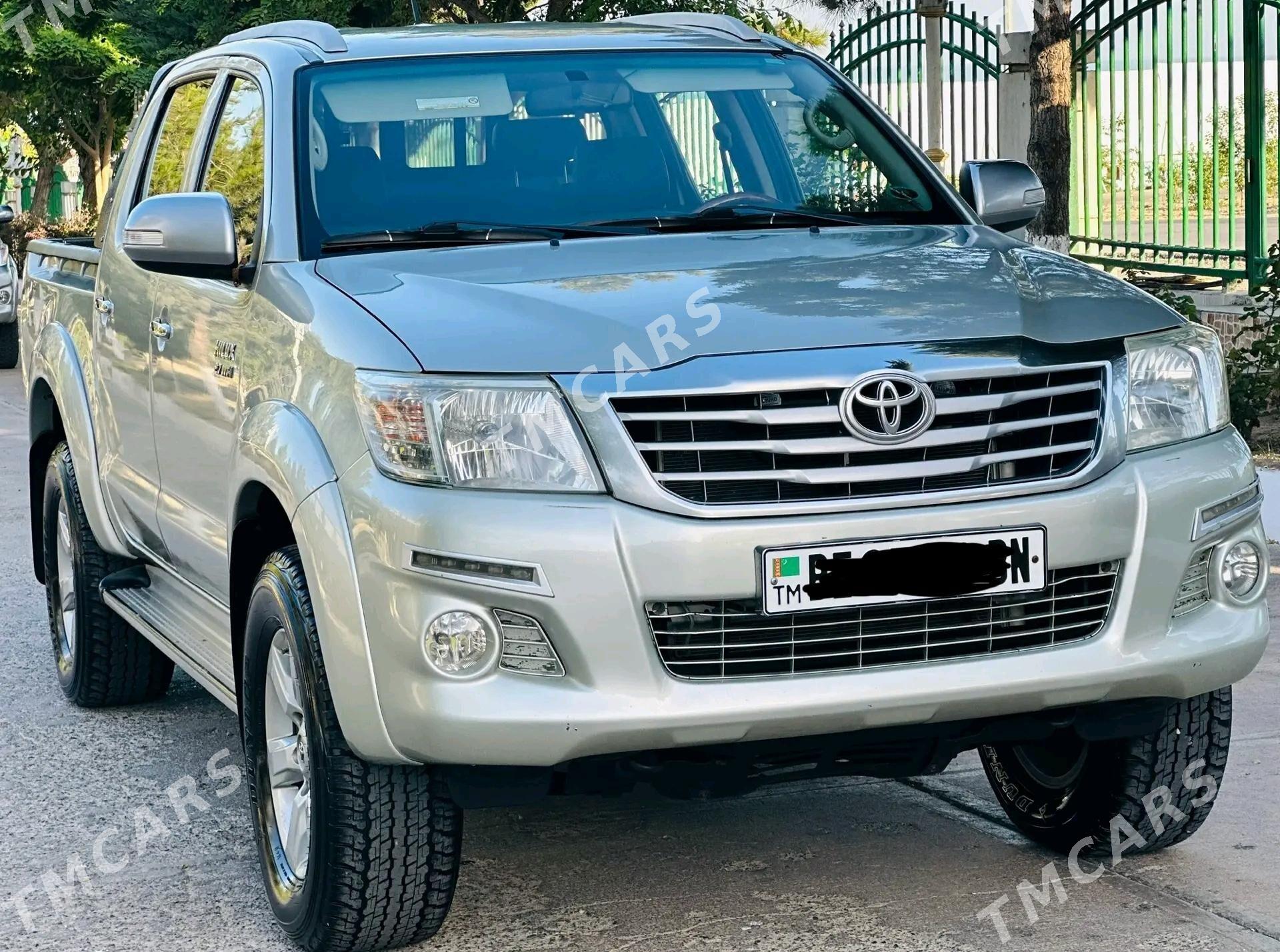Toyota Hilux 2014 - 380 000 TMT - Туркменбаши - img 6