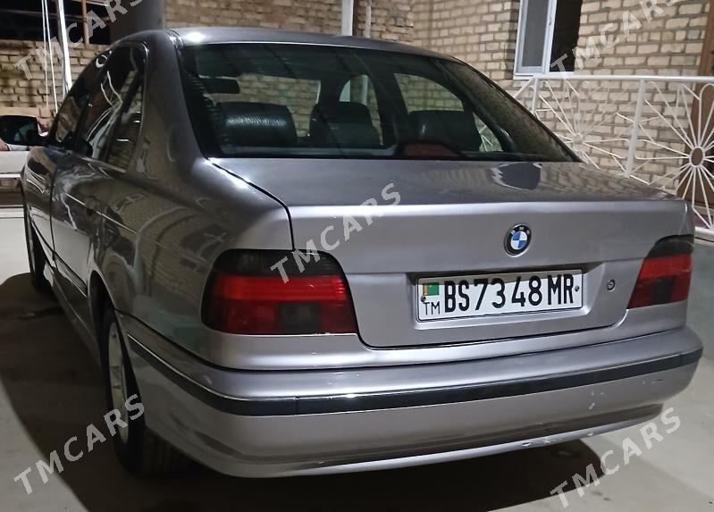 BMW E39 1996 - 65 000 TMT - Ýolöten - img 9