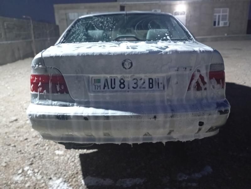 BMW E39 1998 - 70 000 TMT - Балканабат - img 2