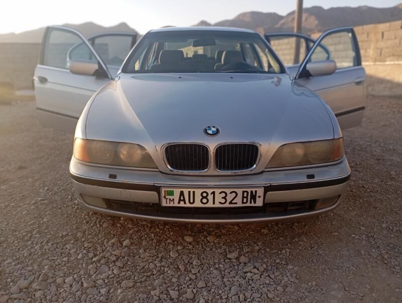 BMW E39 1998 - 70 000 TMT - Балканабат - img 3