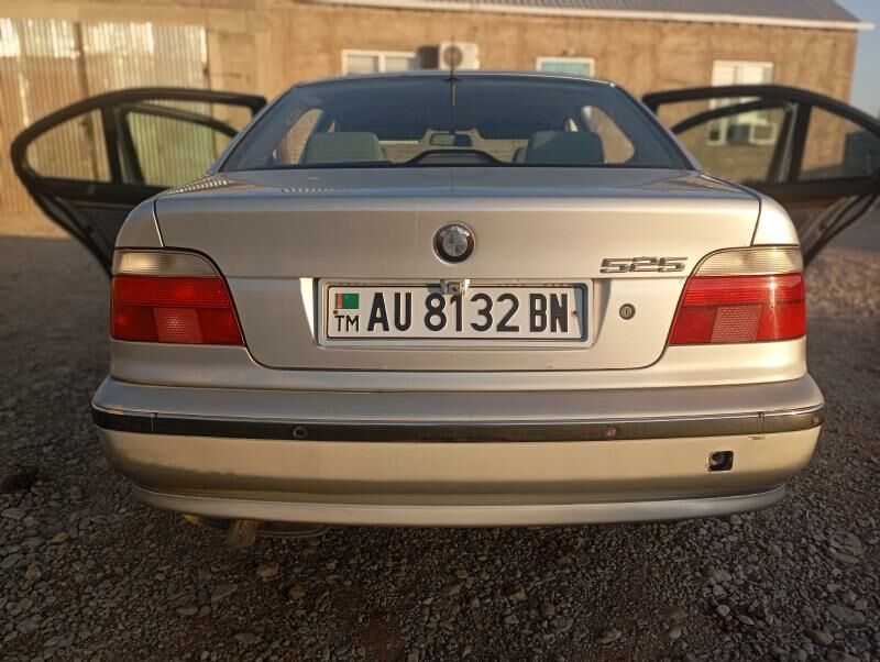 BMW E39 1998 - 70 000 TMT - Балканабат - img 5