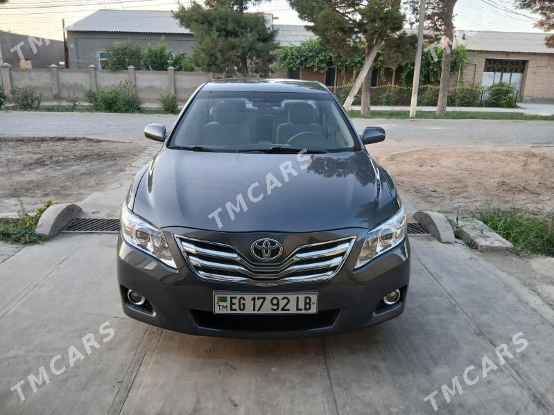 Toyota Camry 2010 - 180 000 TMT - Saýat - img 3