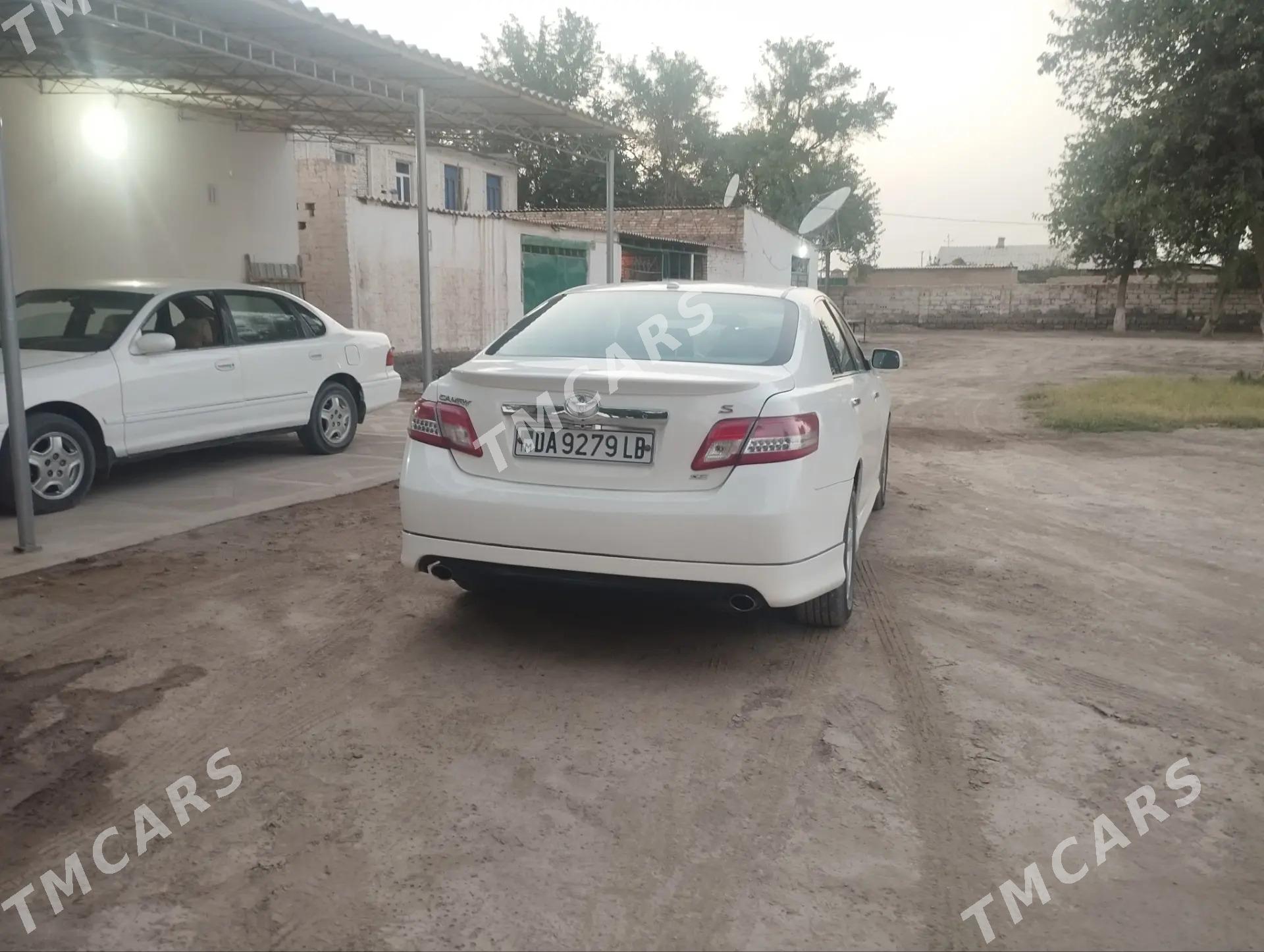 Toyota Camry 2010 - 185 000 TMT - Керки - img 5