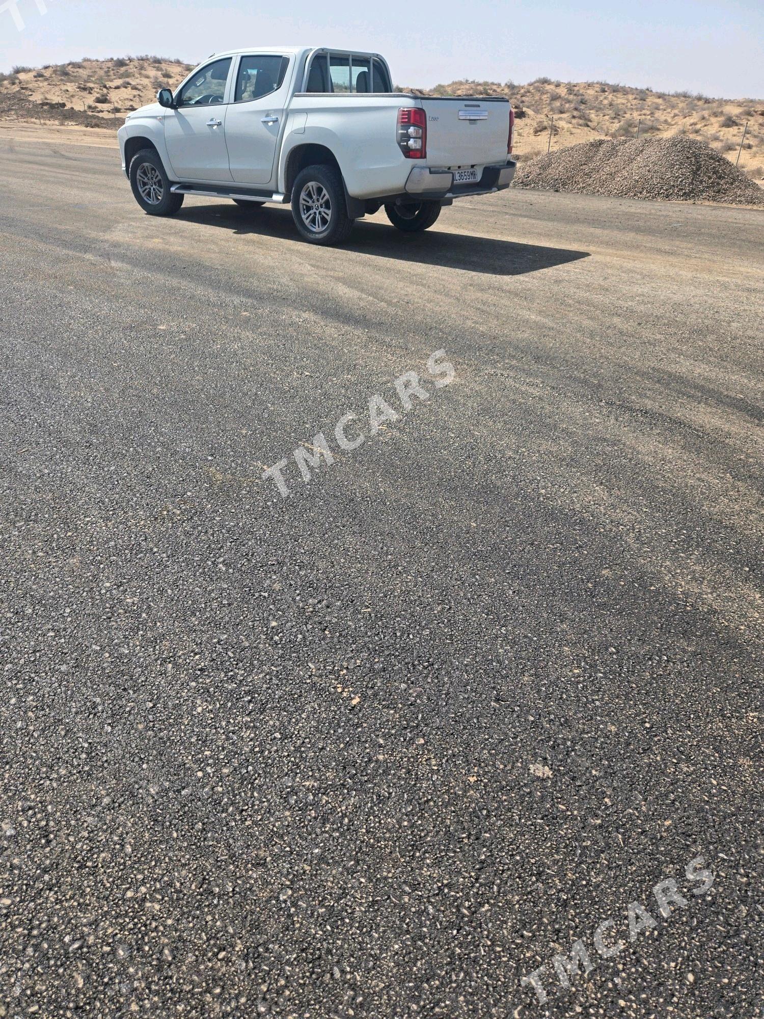 Mitsubishi L200 2021 - 350 000 TMT - Мары - img 3