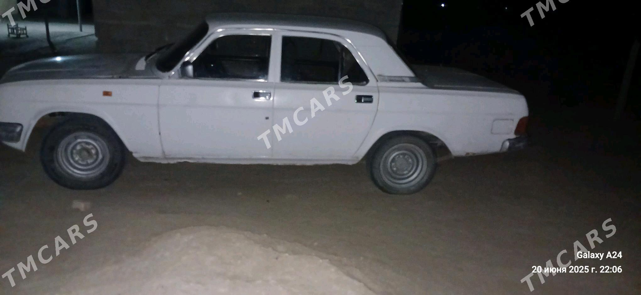 UAZ 469 1999 - 8 000 TMT - Ak bugdaý etraby - img 3
