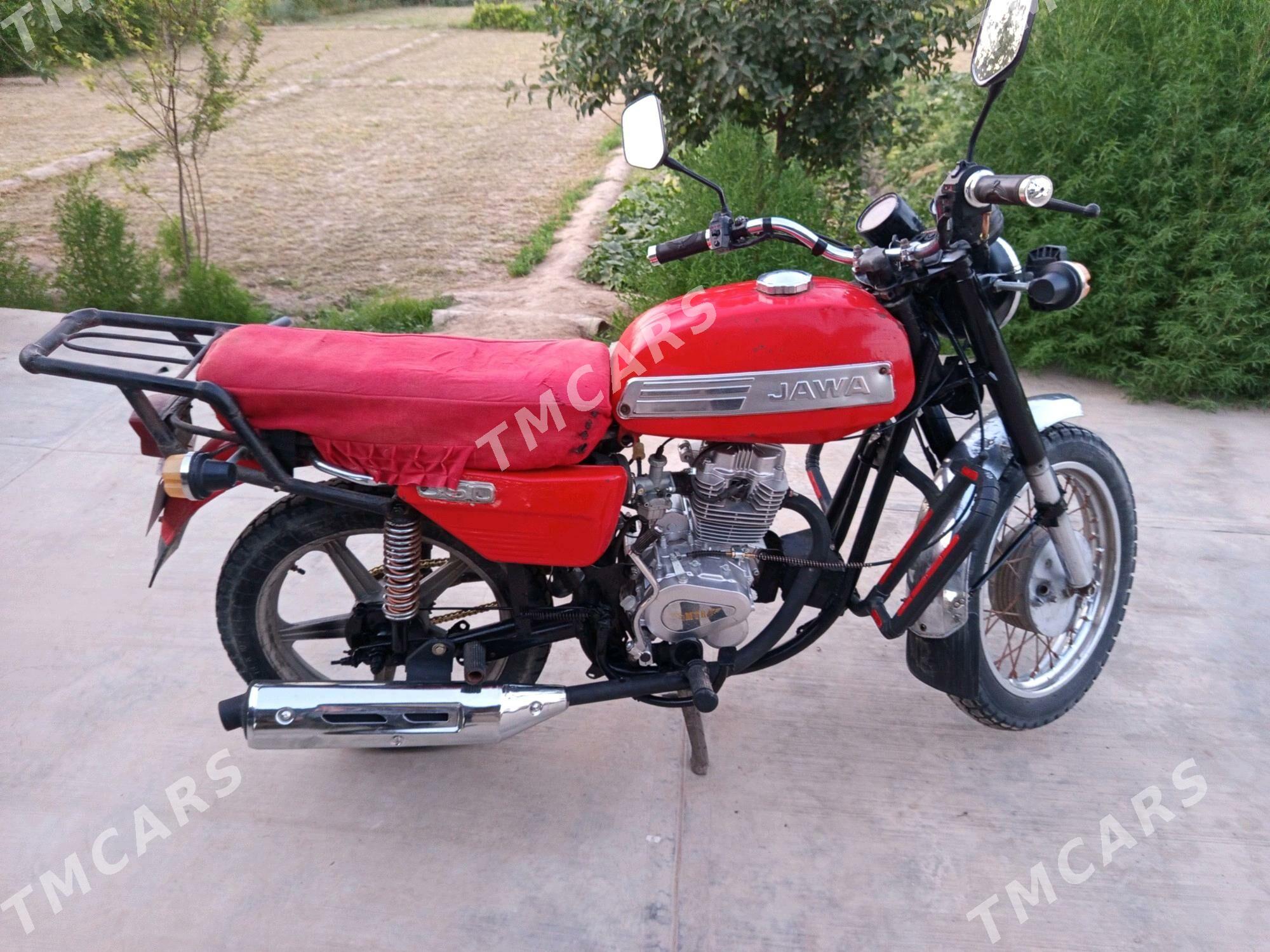 Jawa 300 2025 - 13 200 TMT - Халач - img 3