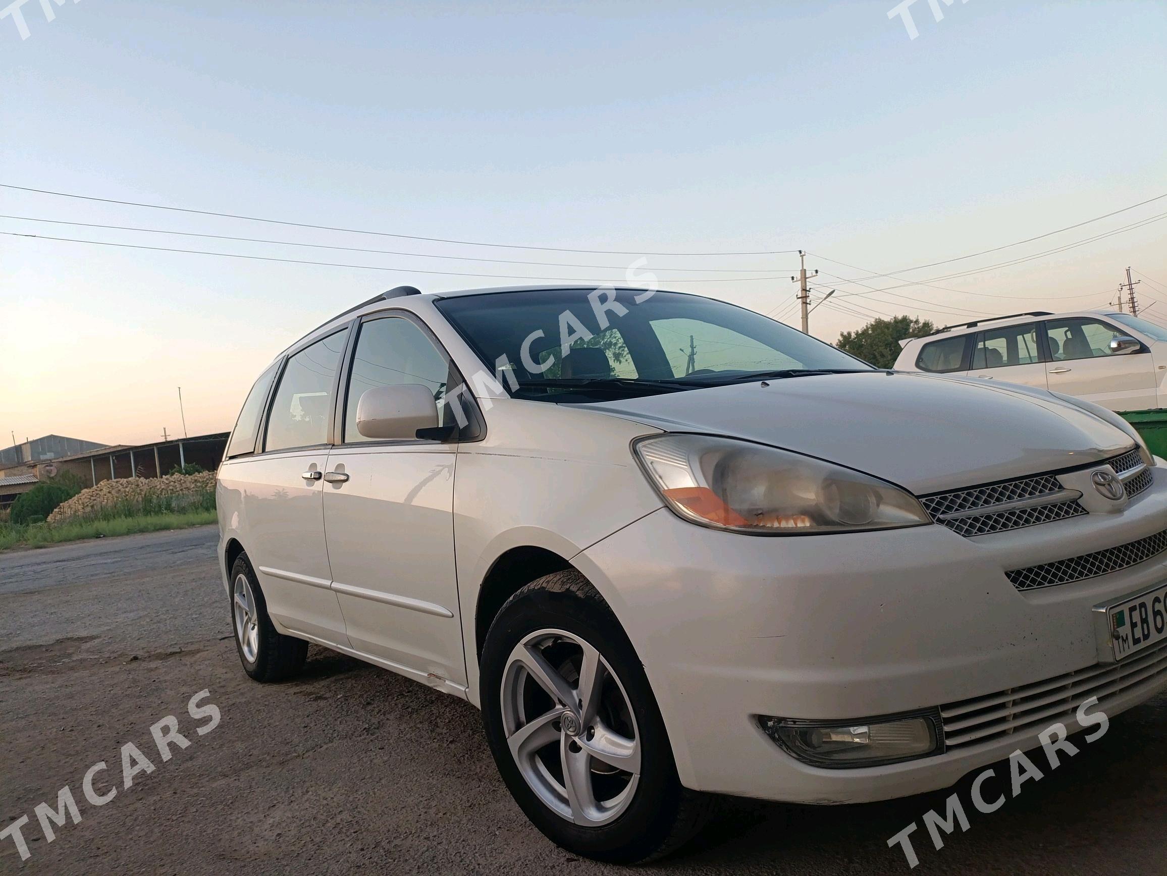 Toyota Sienna 2004 - 210 000 TMT - Туркменабат - img 3