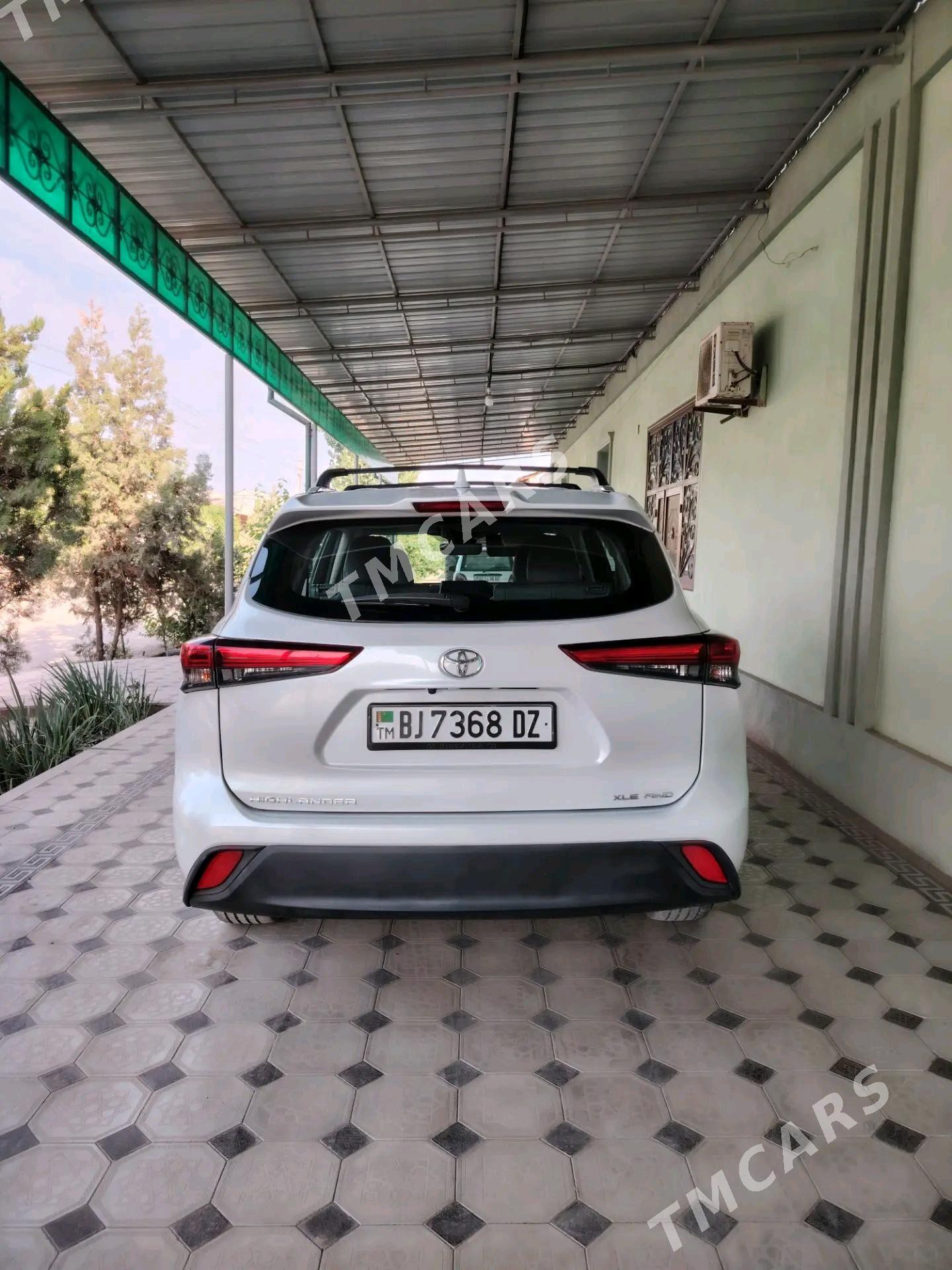 Toyota Highlander 2022 - 635 000 TMT - Daşoguz - img 3