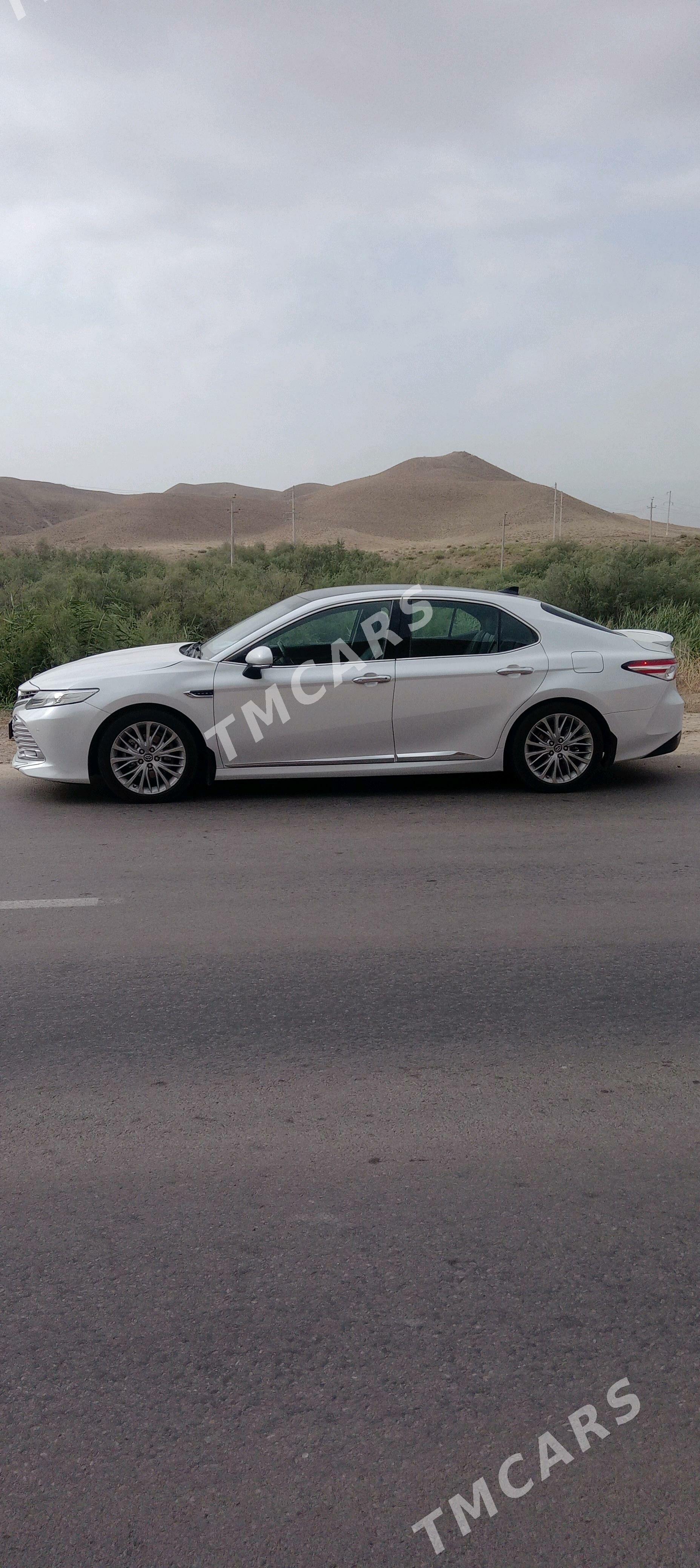 Toyota Camry 2017 - 340 000 TMT - Ашхабад - img 2