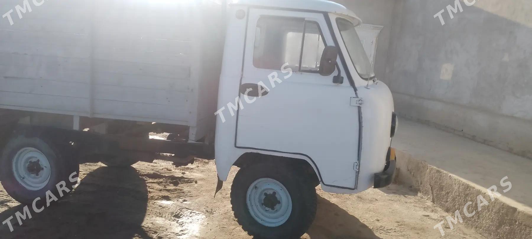 UAZ 469 1999 - 60 000 TMT - Болдумсаз - img 2