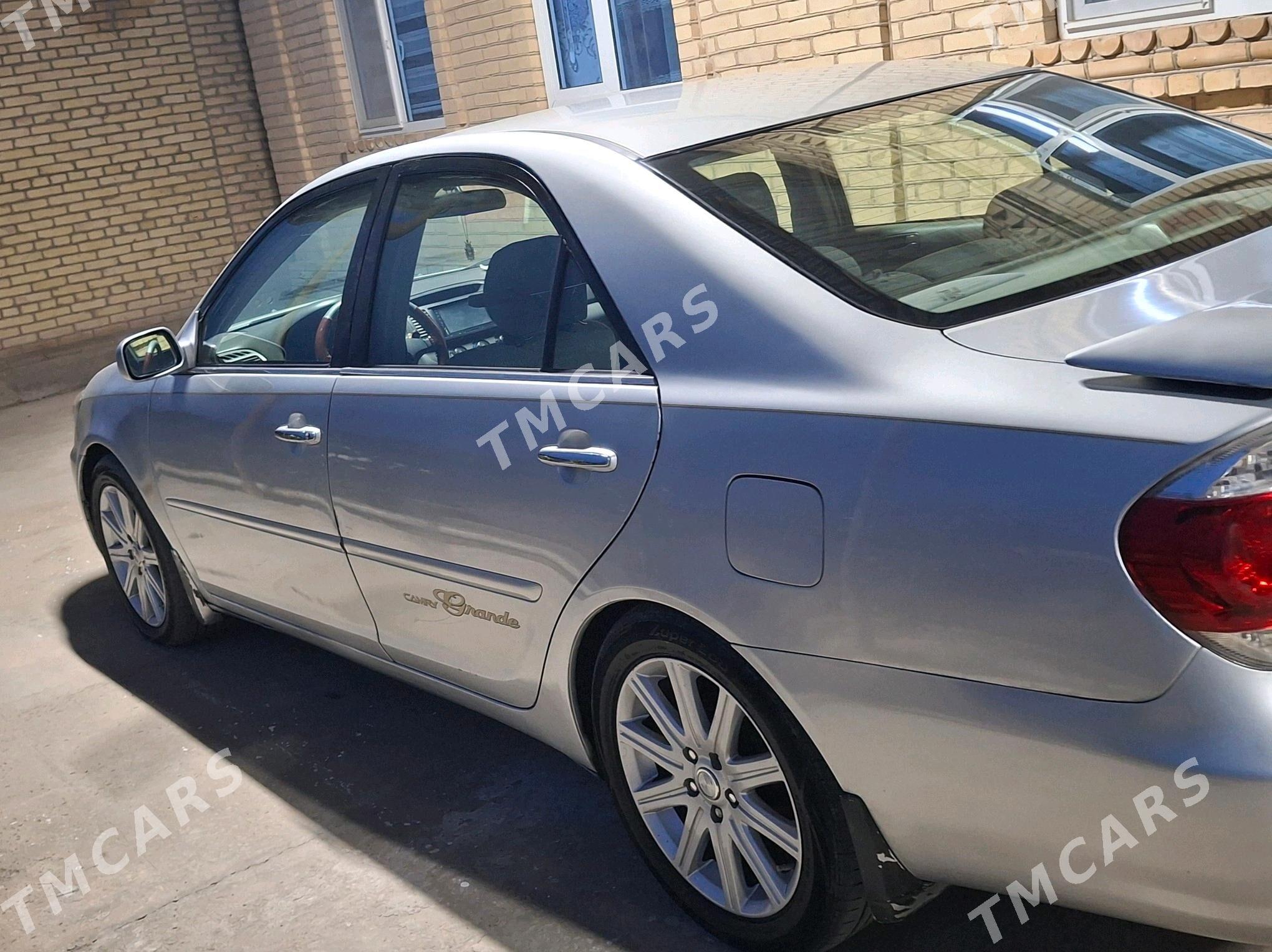 Toyota Camry 2003 - 130 000 TMT - Дянев - img 1