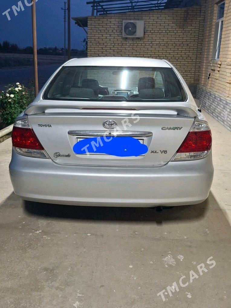 Toyota Camry 2003 - 130 000 TMT - Дянев - img 4