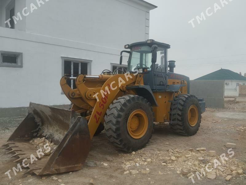 XCMG ZL50 2010 - 390 000 TMT - Балканабат - img 2