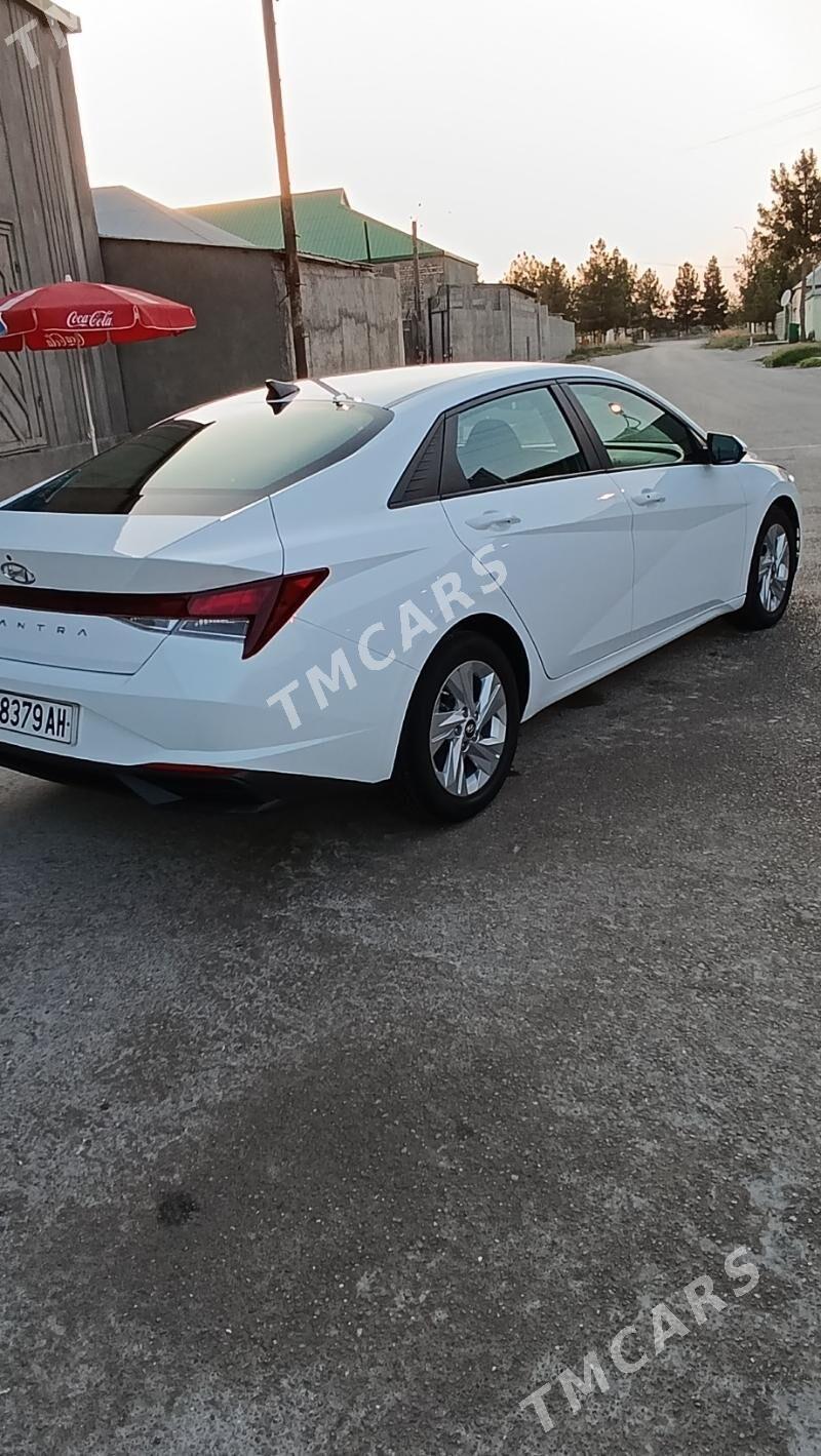 Hyundai Elantra 2022 - 260 000 TMT - Гёкдепе - img 3