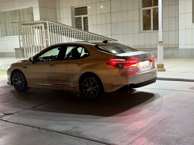 Toyota Camry 2024 - 732 500 TMT - Aşgabat - img 5