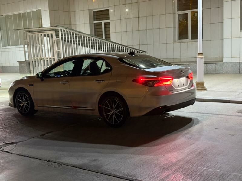 Toyota Camry 2024 - 732 500 TMT - Aşgabat - img 8