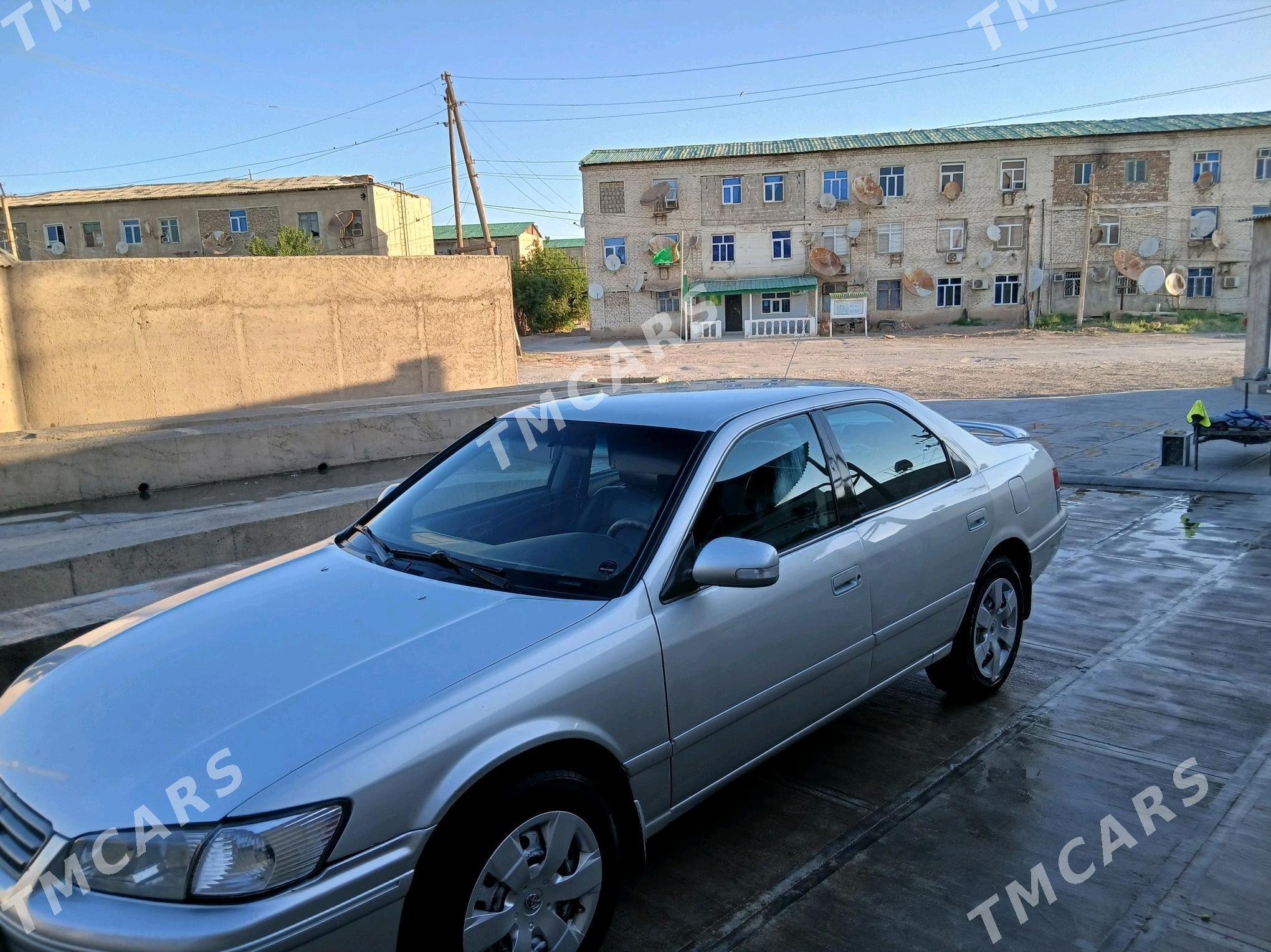 Toyota Camry 2000 - 150 000 TMT - Tejen - img 4