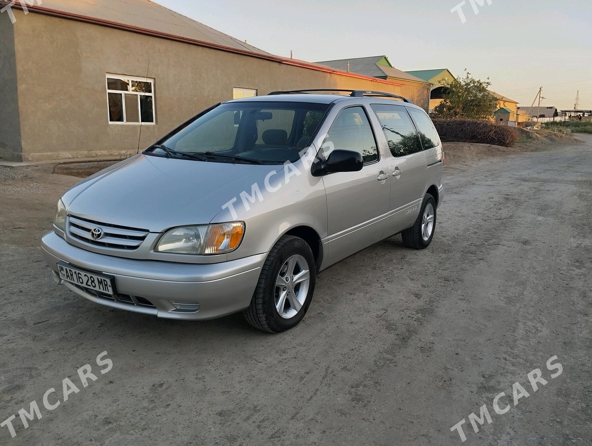 Toyota Sienna 2002 - 164 000 TMT - Mary - img 1