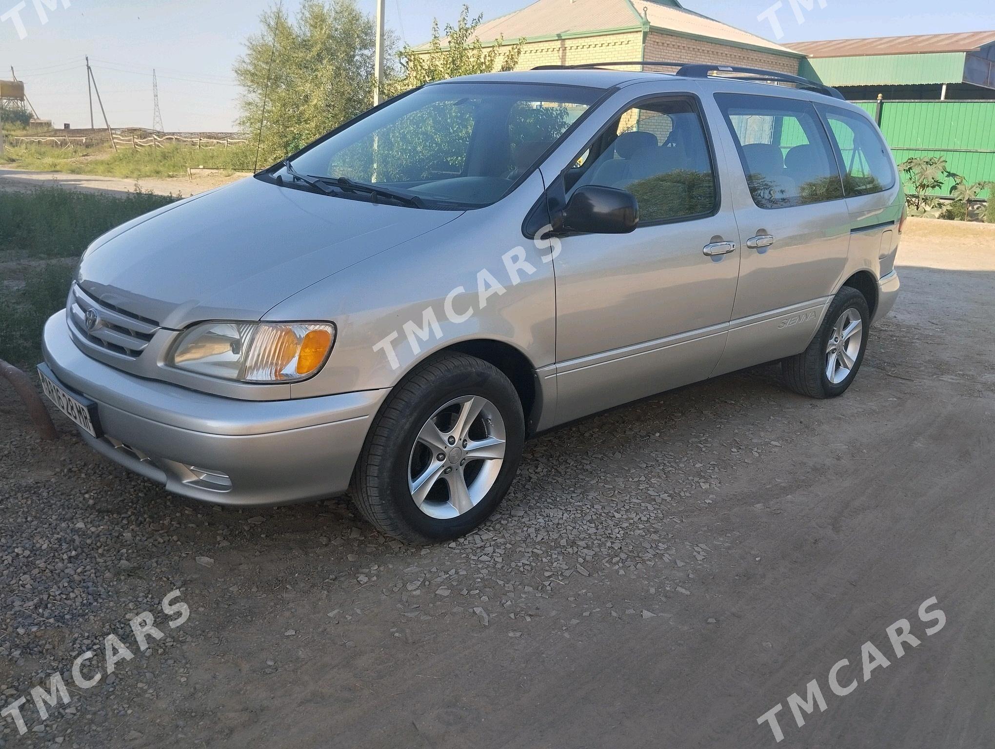 Toyota Sienna 2002 - 164 000 TMT - Mary - img 3