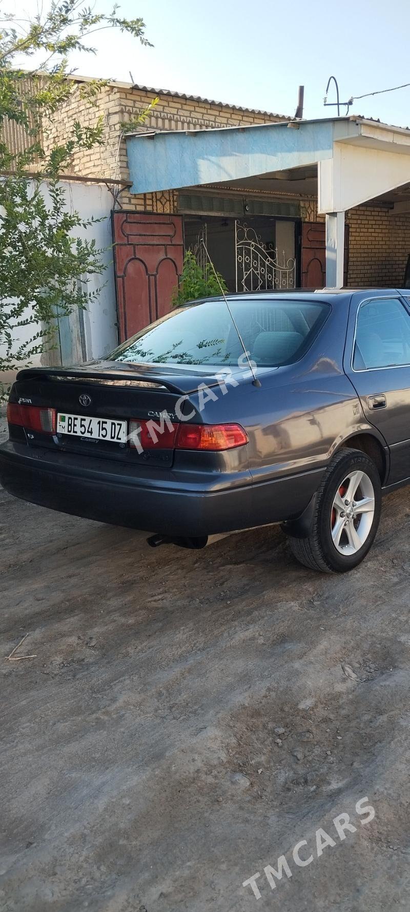 Toyota Camry 2000 - 142 000 TMT - Болдумсаз - img 3