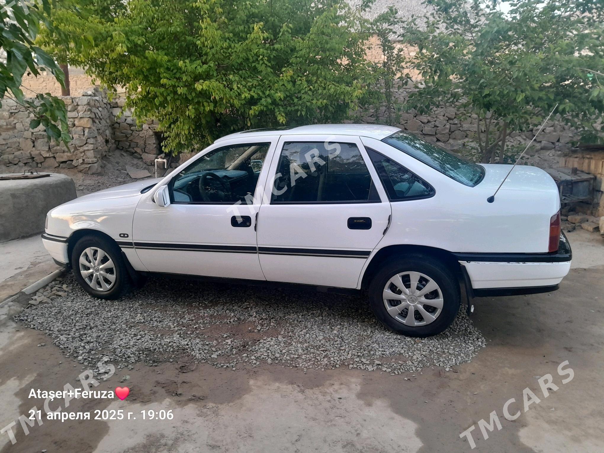 Opel Vectra 1990 - 35 000 TMT - Magdanly - img 3