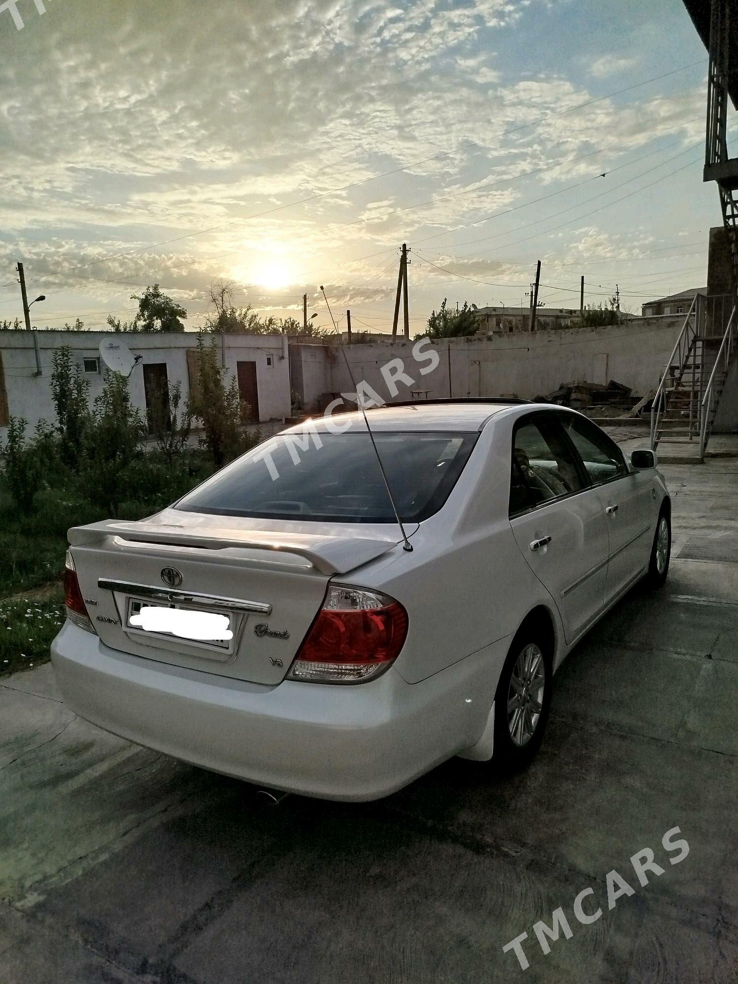 Toyota Camry 2003 - 215 000 TMT - Mary - img 2