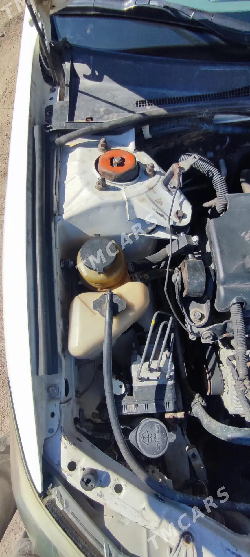 Toyota Camry 2003 - 132 000 TMT - Кёнеургенч - img 2