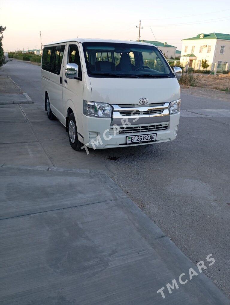 Toyota Hiace 2005 - 255 000 TMT - Büzmeýin - img 2