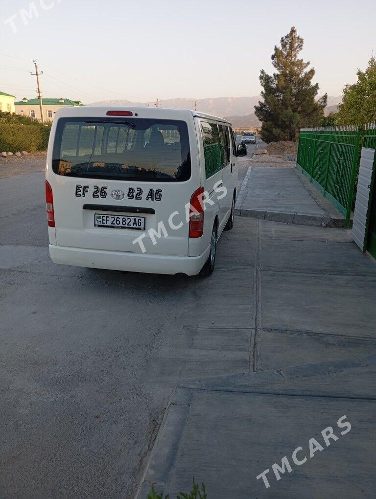 Toyota Hiace 2005 - 255 000 TMT - Büzmeýin - img 3