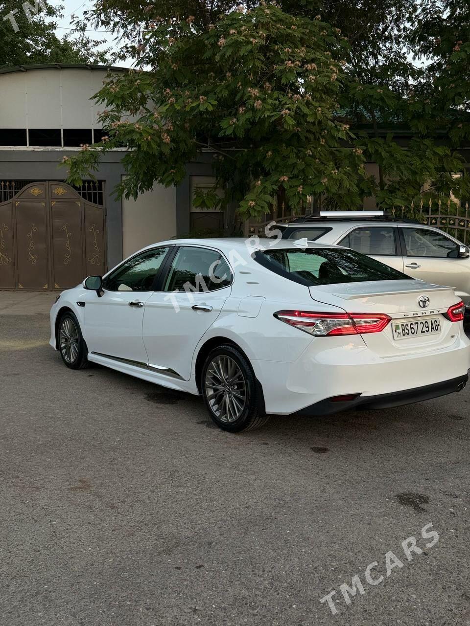 Toyota Camry 2019 - 360 000 TMT - Aşgabat - img 8