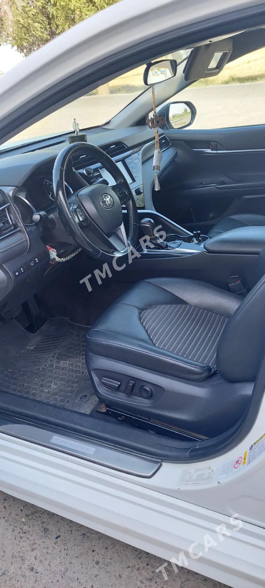 Toyota Camry 2019 - 280 000 TMT - Мары - img 5