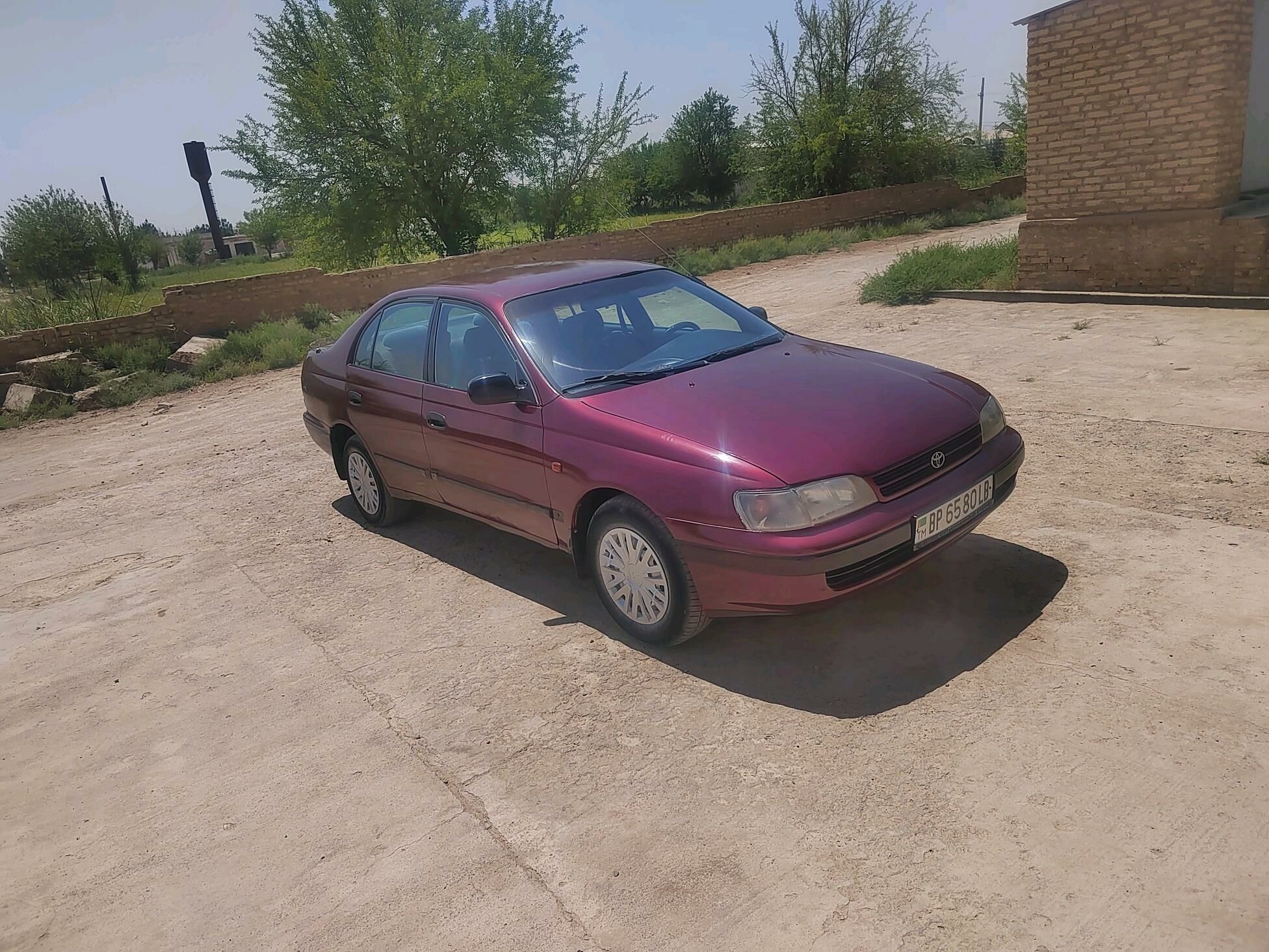 Toyota Carina 1995 - 65 000 TMT - Kerki - img 3