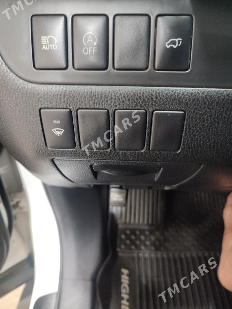 Toyota Highlander 2018 - 440 000 TMT - Türkmenabat - img 4