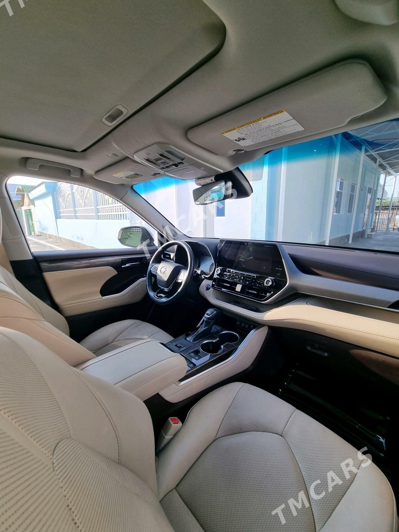 Toyota Highlander 2021 - 750 000 TMT - Aşgabat - img 10