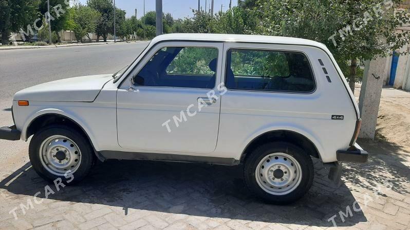 Lada Niva 2003 - 42 000 TMT - Байрамали - img 3