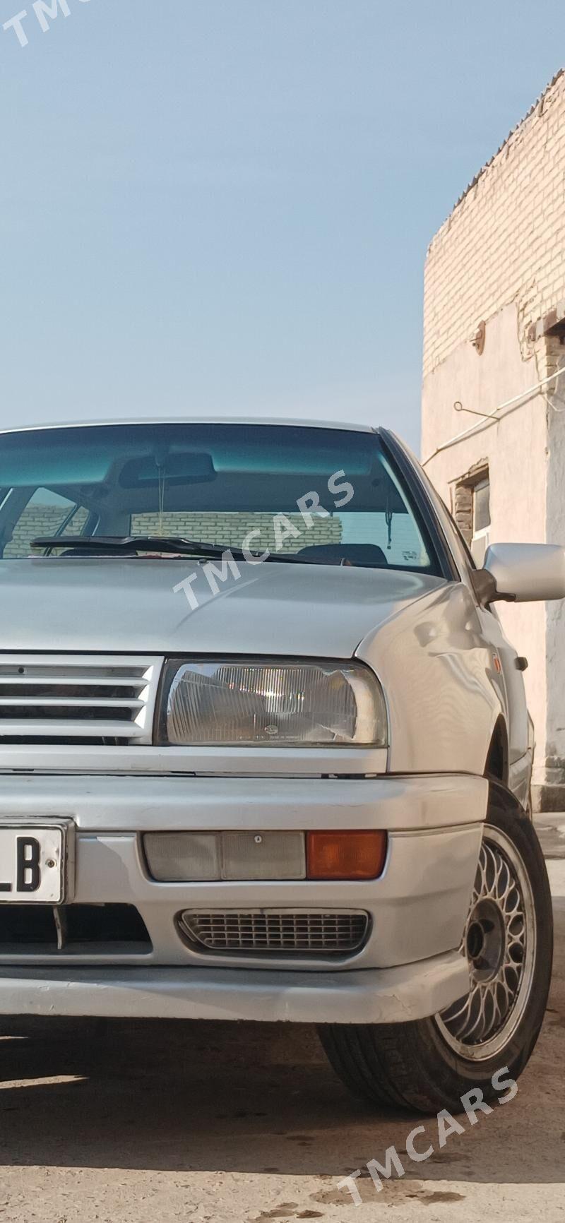 Volkswagen Passat 1992 - 22 000 TMT - Türkmenabat - img 3